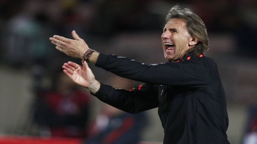 Gareca espera que inseguridad en el fútbol "pueda erradicarse, con medidas drásticas" Gareca espera que inseguridad en el fútbol "pueda erradicarse, con medidas drásticas"