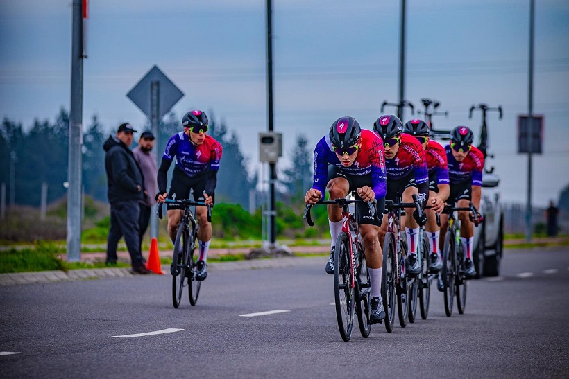 Ciclistas se preparan para el gran Fondo Cordillerano Pucón-Paso Tromen 2024