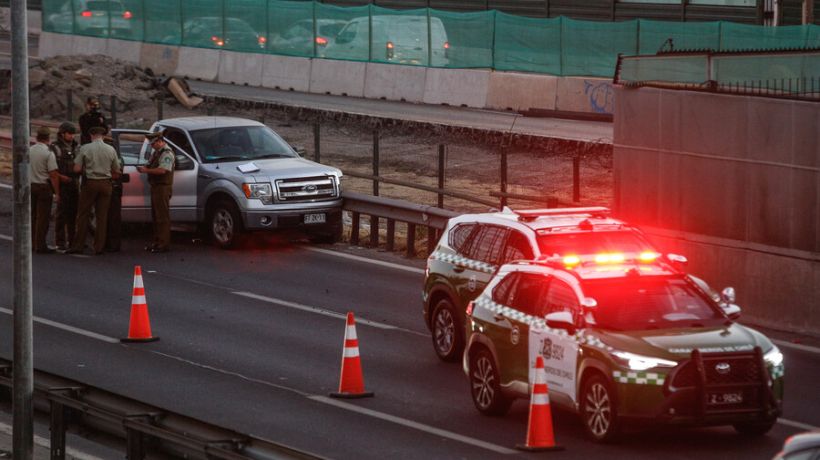 Hombre murió tras chocar contra barreras en autopista Vespucio Sur