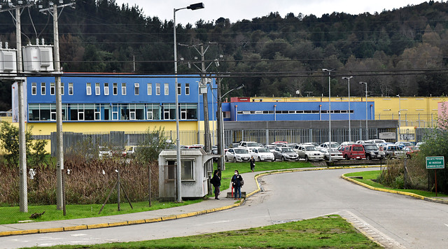 Acusan que cárcel de Valdivia no cuenta con condiciones para mujeres reclusas