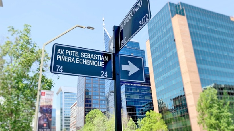 Concejo Municipal de Las Condes aprobó rebautizar IV Centenario como Avenida Sebastián Piñera