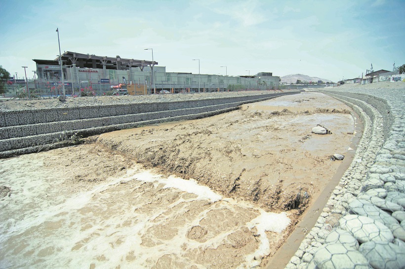 Aumento de caudal en ríos provoca desbordes sin daños en Arica y Paricanota