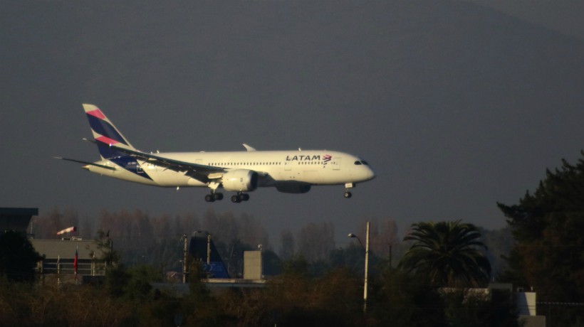 Al menos 50 heridos por una "fuerte sacudida" durante un vuelo de Latam a Nueva Zelanda