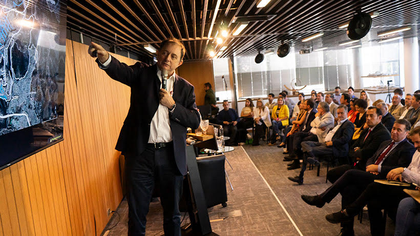 “Existen terrenos, solo falta voluntad”: Iván Produje por reconstrucción en la región de Valparaíso