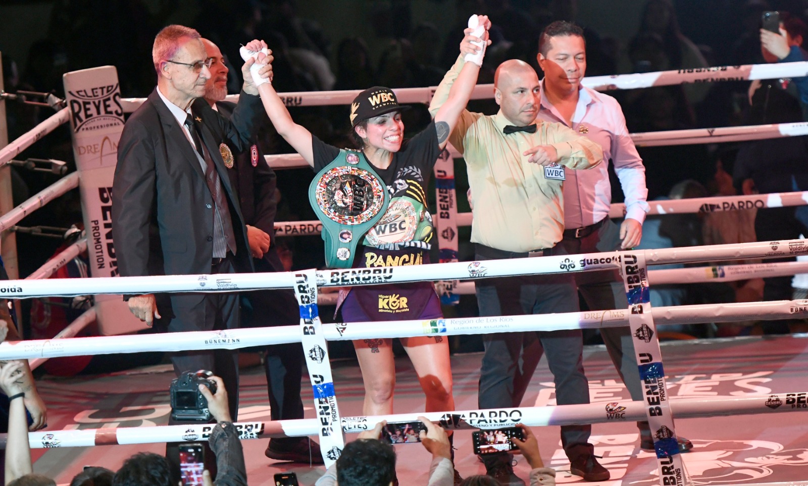 La "Leona" Asenjo retuvo el cinturón Silver femenino del Consejo Mundial de Boxeo