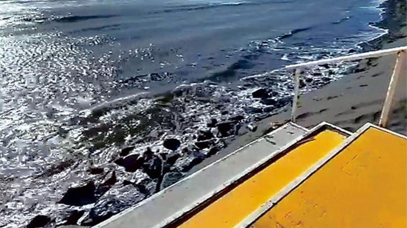 Playa de Llolleo desaparece bajo el mar y deja sorprendentes imágenes