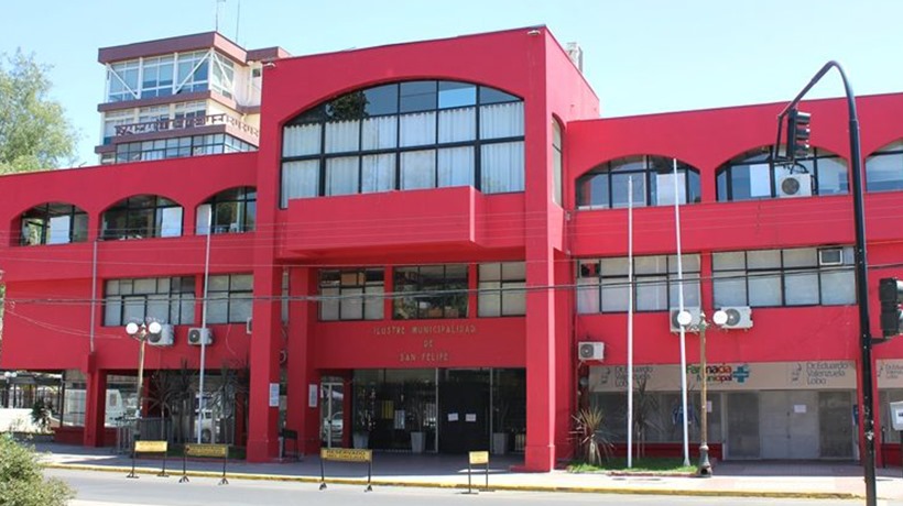 Fallo de Corte Suprema obliga a municipio de San Felipe a pagar millonaria suma a concesionaria de estacionamientos