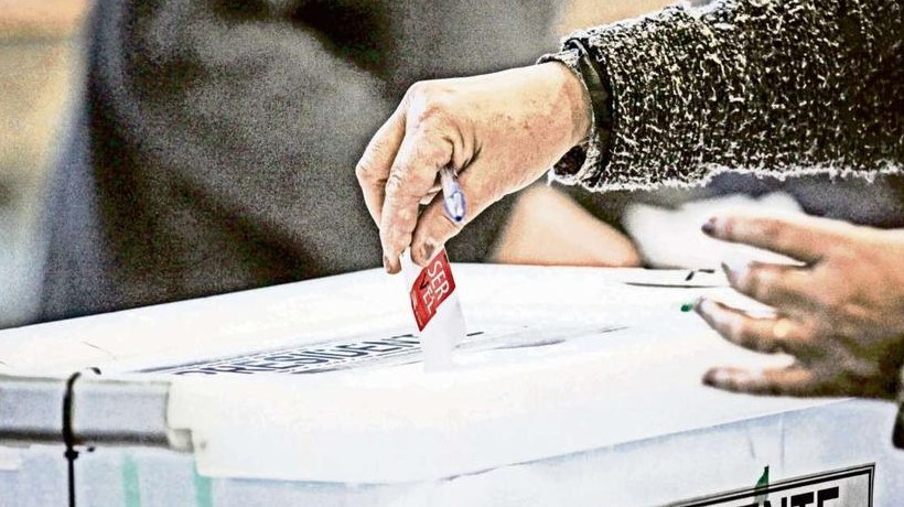 En Ñuble, partidos proponen a alcaldes suplentes para asumir candidaturas en comunas