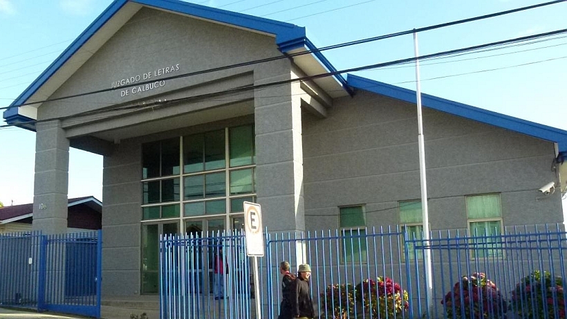 Presentaron querella contra inspector imputado de violación en Calbuco