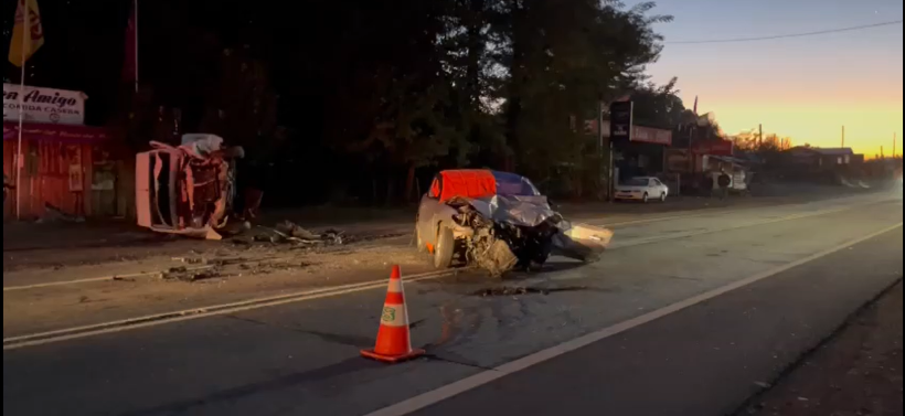 Accidente automovilístico en Los Ángeles deja a 4 lesionados y un fallecido
