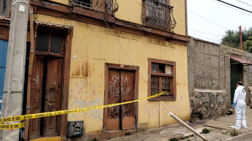 Adulta mayor de 88 años fue brutalmente asesinada mientras dormía en Valparaíso: PDI no descarta que fue por un robo