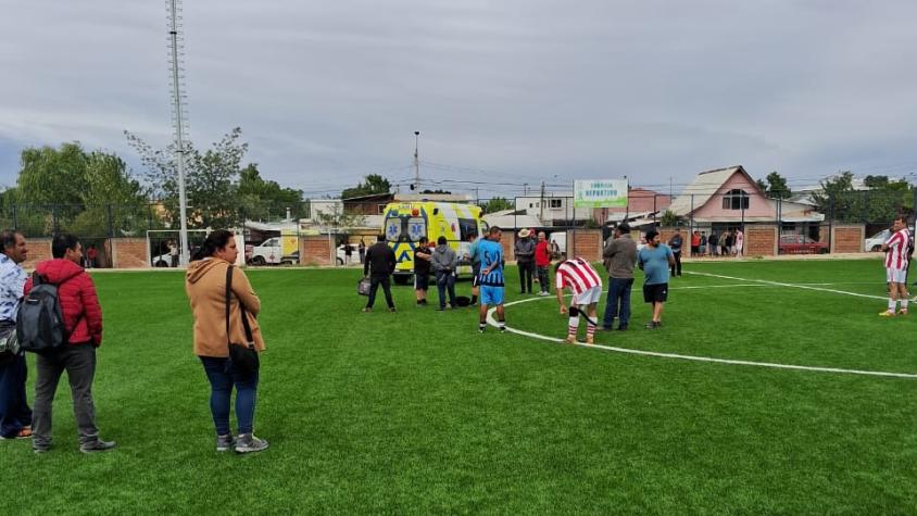 Talca: Futbolista amateur muere tras paro cardiaco en medio de partido
