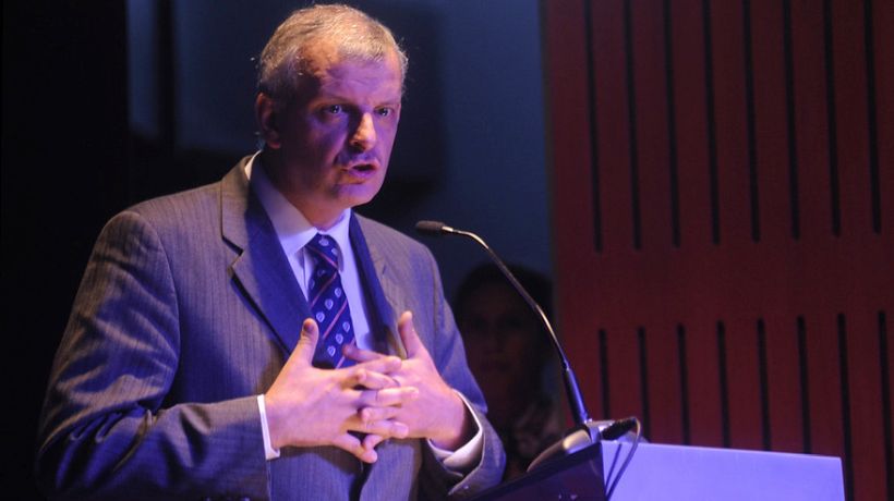 Parlamentarios pidieron remoción del fiscal Armendáriz: Acusan persecución contra el general Yáñez Parlamentarios pidieron remoción del fiscal Armendáriz: Acusan persecución contra el general Yáñez