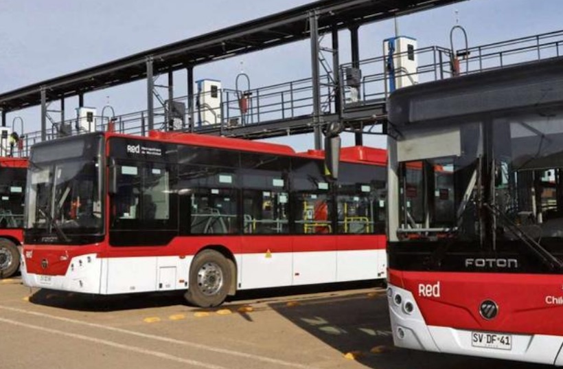 Gobierno impulsa plan para llevar más buses eléctricos a regiones
