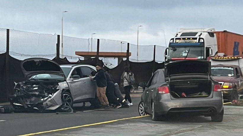 Nuevo accidente de tránsito se registró en la costanera de Antofagasta Nuevo accidente de tránsito se registró en la costanera de Antofagasta