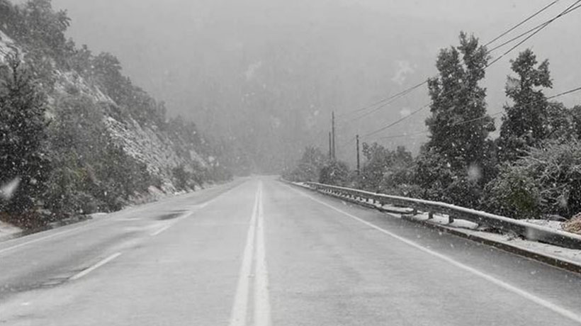 Tras caída de nieve: esta mañana reabrieron la Cuesta La Dormida
