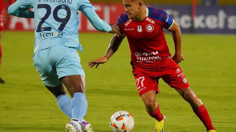 Unión La Calera fue un equipo fantasmal en Ecuador y perdió 0-4 con Universidad Católica por la Copa Sudamericana