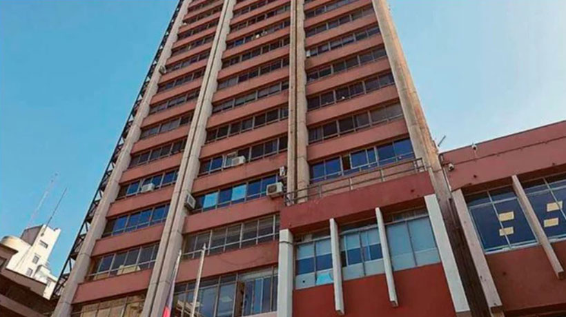 Valparaíso: nuevo amago de incendio en edificio del Gore agudiza su precaria condición