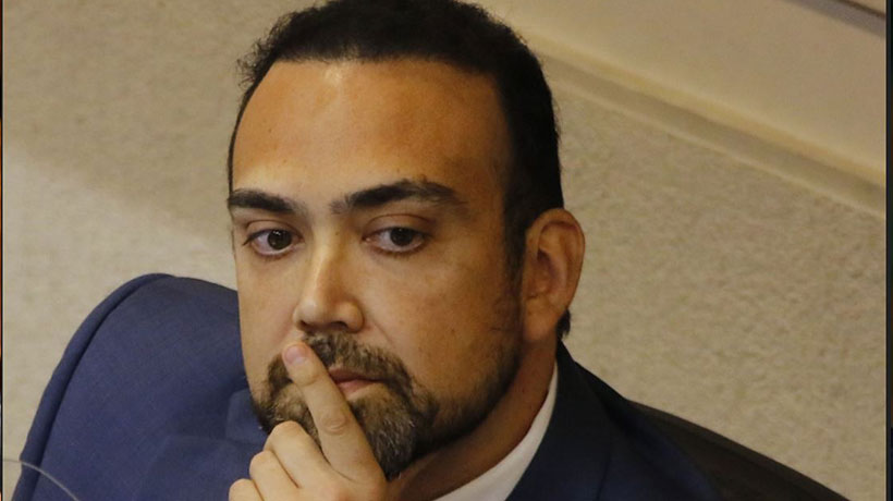 Senador Bianchi reveló experiencia paranormal durante viaje: “Yo fui abducido…en serio”