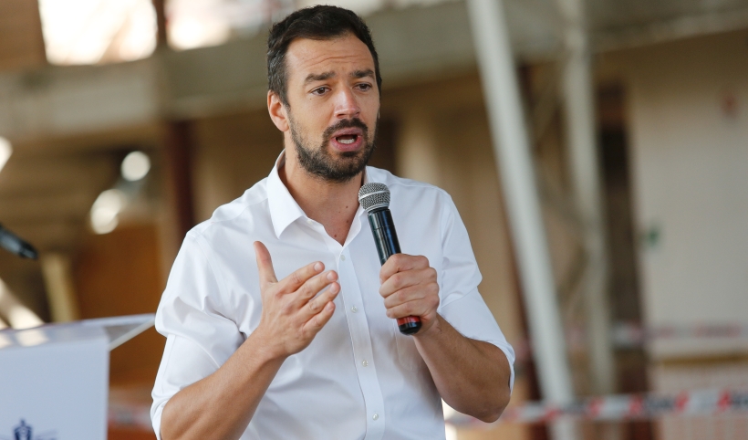 Alcalde de Maipú acusó "discriminación" de Metro por extensión en La Florida y Puente Alto