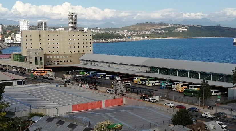 Delincuente fue detenido en el terminal de buses de Puerto Montt tras robar una máquina recaudadora Delincuente fue detenido en el terminal de buses de Puerto Montt tras robar una máquina recaudadora