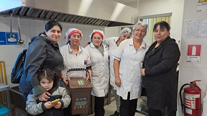 Cinco colegios de Puerto Varas se sumaron al plan piloto de recolección diferenciada de orgánicos