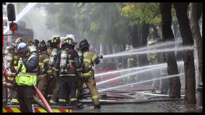 Barrio Italia: Incendio afecta a locales comerciales