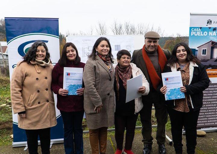 Realizan entrega de subsidios y terreno a 15 familias de Quilaco: será la primera comuna del Biobío en tener casas industrializadas Realizan entrega de subsidios y terreno a 15 familias de Quilaco: será la primera comuna del Biobío en tener casas industrializadas