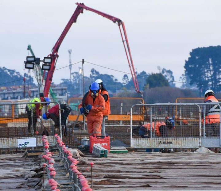 Puente industrial del Biobío alcanza un 70% de avance: espera iniciar sus operaciones en marzo del próximo año