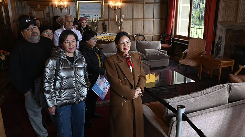 Ministra Arredondo visitó el Palacio de Cerro Castillo en Viña: destacó 25 años del Dia de los Patrimonios
