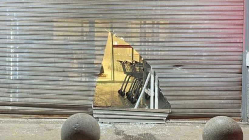 Amago de incendio en supermercado de Temuco resultó ser un robo frustrado Amago de incendio en supermercado de Temuco resultó ser un robo frustrado
