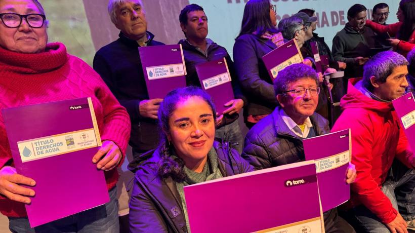 Más de 260 agricultores de Arauco recibieron títulos de derecho de agua tras casi 20 años de espera
