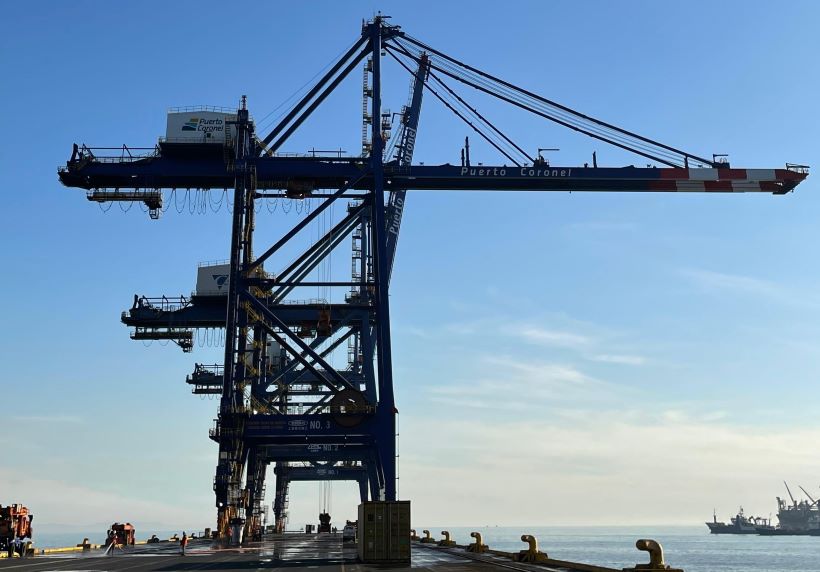 Se mantiene huelga de hambre en Puerto Coronel: apuntan a empresa por lentitud de acuerdos