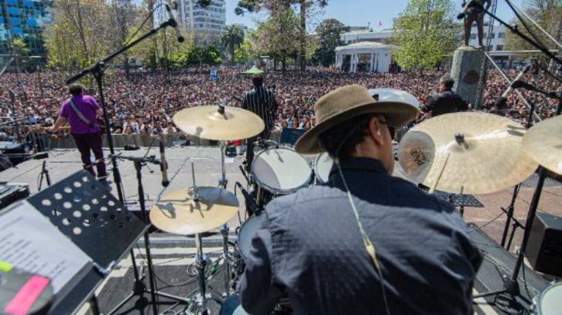 Sernac ofició a productora y ticketera por suspensión del concierto de Los Tres en Antofagasta