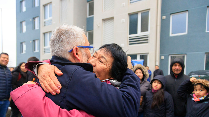 Entregan condominio a más de 130 familias en espera de la casa propia en Temuco