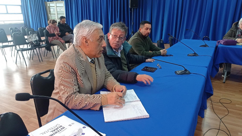 Municipalidad de Puerto Montt se reunió con la comunidad escolar del Instituto Comercial