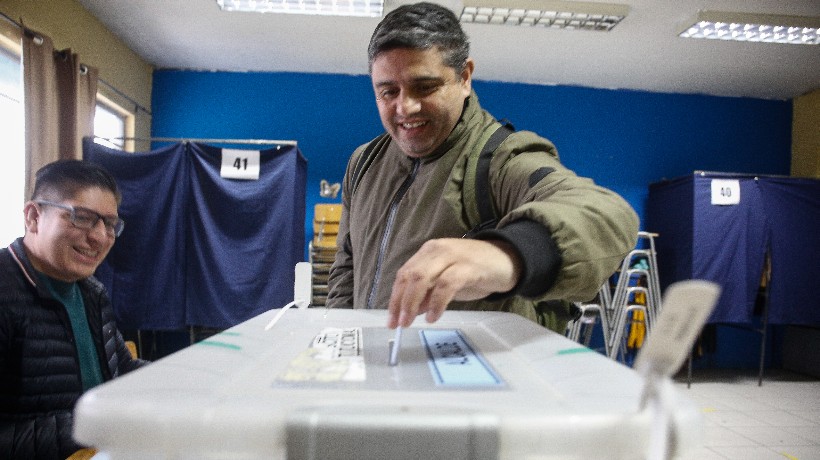 Servel informa que el 98% de las mesas en Antofagasta ya están instaladas