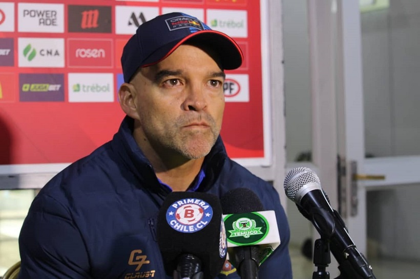 Deportes Antofagasta desvinculó a DT John Armijo por regular rendimiento en primera rueda del campeonato