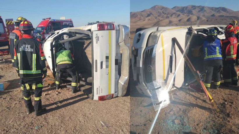 Rescatan a ocupantes de vehículos tras volcar por el sector del Nodo Uribe en Antofagasta