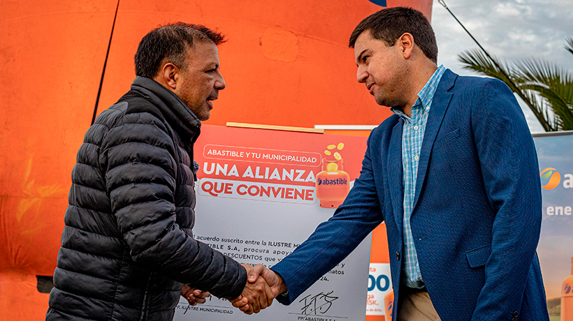 Municipio de Concón firmó convenio con Abastible: permitirá rebaja de $6.000 en cilindros de 15 kilos