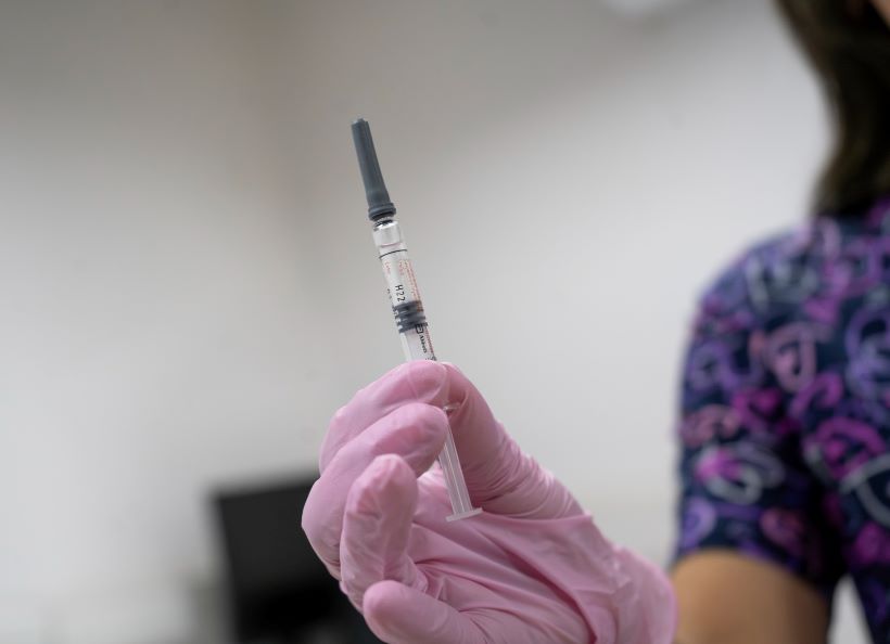 Cerca de 2 mil damnificados por sistema frontal en el Biobío han sido vacunados por exposición a enfermedades