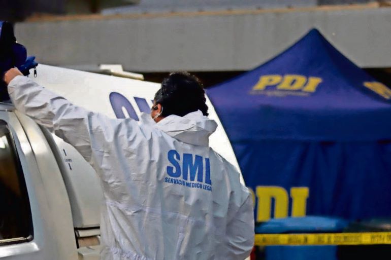 Hombre es asesinado a disparos en plena vía pública de Lota: tenía antecedentes policiales Hombre es asesinado a disparos en plena vía pública de Lota: tenía antecedentes policiales