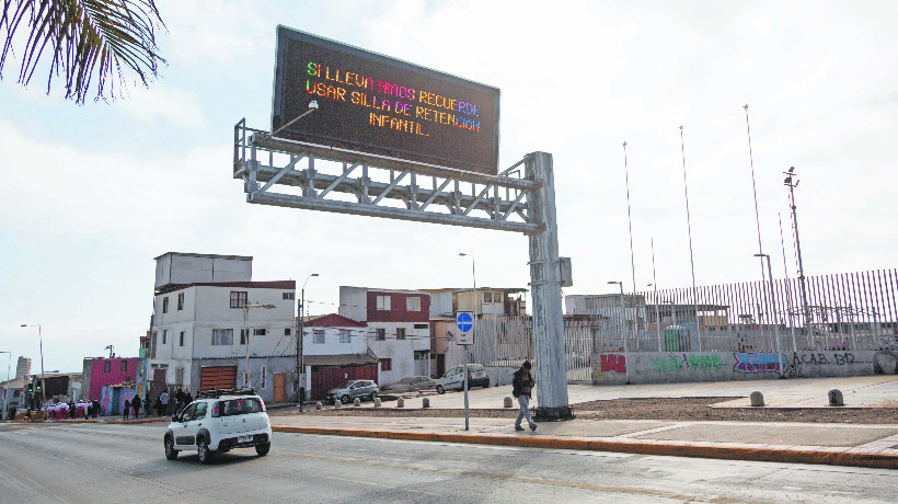 Antofagasta: Vecinos de Avenida Allende preocupados por flujo vehicular pese a restricciones Antofagasta: Vecinos de Avenida Allende preocupados por flujo vehicular pese a restricciones