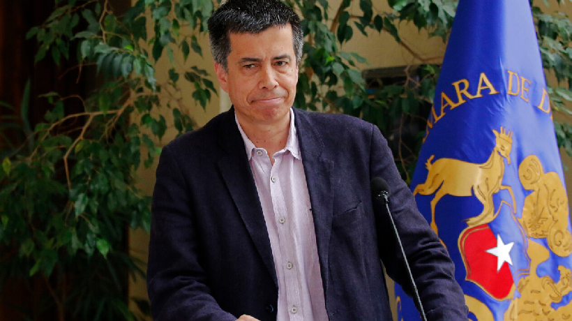 Diputado Celis ante cierre del Colegio San Nicolás: "Necesitamos la intervención del Presidente Boric ahora" Diputado Celis ante cierre del Colegio San Nicolás: "Necesitamos la intervención del Presidente Boric ahora"