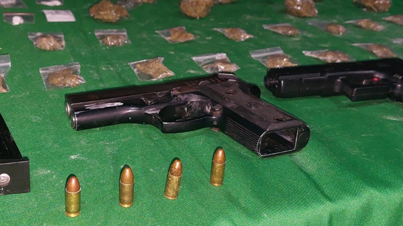 Sujeto caminaba con una pistola en la mano por calles de Antofagasta