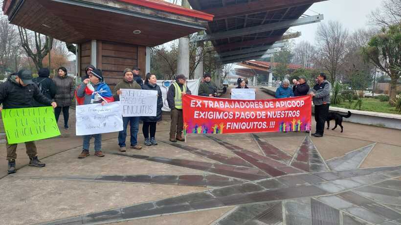 Paillaco: Trabajadores de Apicoop se manifiestan ante el no pago de sus finiquitos