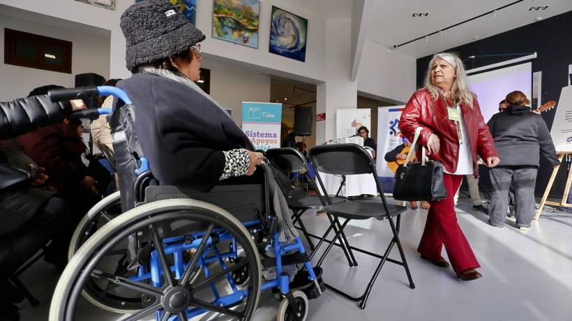 Red Local de Apoyos y Cuidados beneficiará a 71 familias de Los Ángeles Red Local de Apoyos y Cuidados beneficiará a 71 familias de Los Ángeles