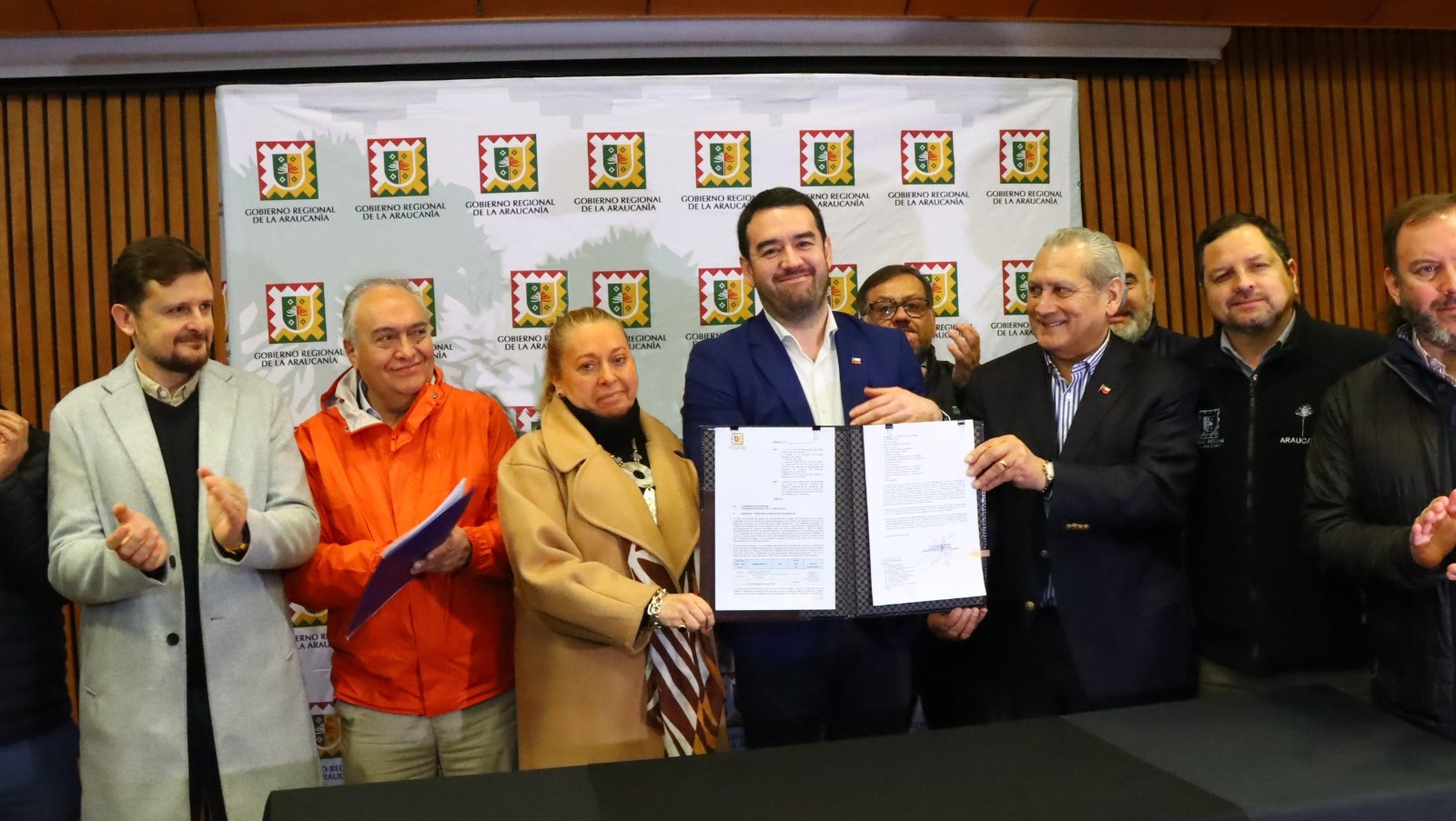 Buscan entregar 32 nuevas ambulancias a todos los centros de salud de La Araucanía Buscan entregar 32 nuevas ambulancias a todos los centros de salud de La Araucanía