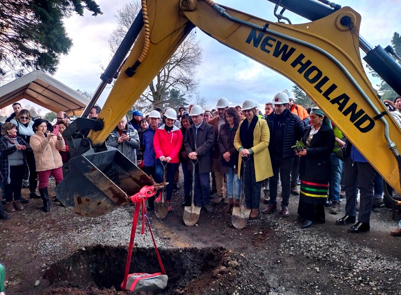Río Bueno: inician pavimentación de la ruta Chanco-Carimallín