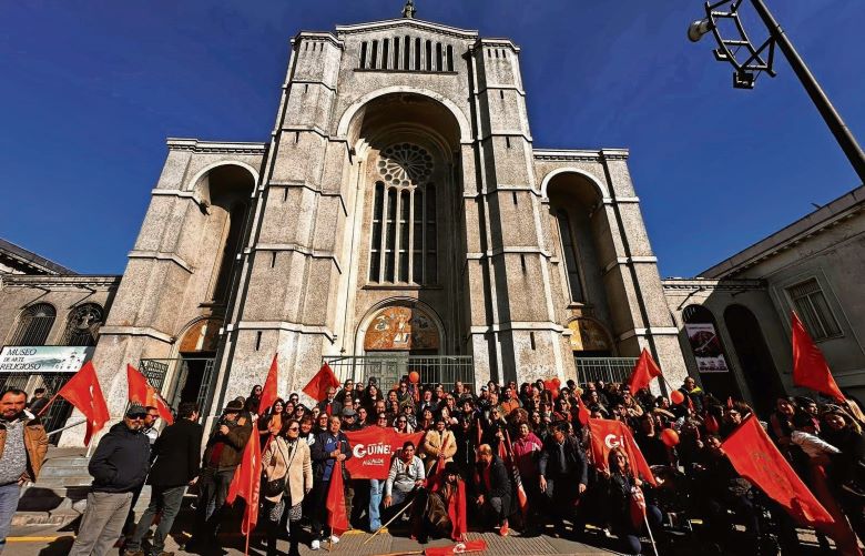 Javier Guiñez concreta inscripción para repostularse como independiente a la alcaldía de San Pedro de la Paz